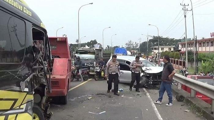 E4E6F4E9 9505 4C74 BAEB BFE21F294F5F