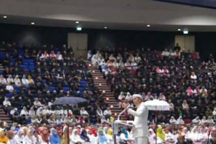 85F5718E D894 4D97 B834 7A879A910925